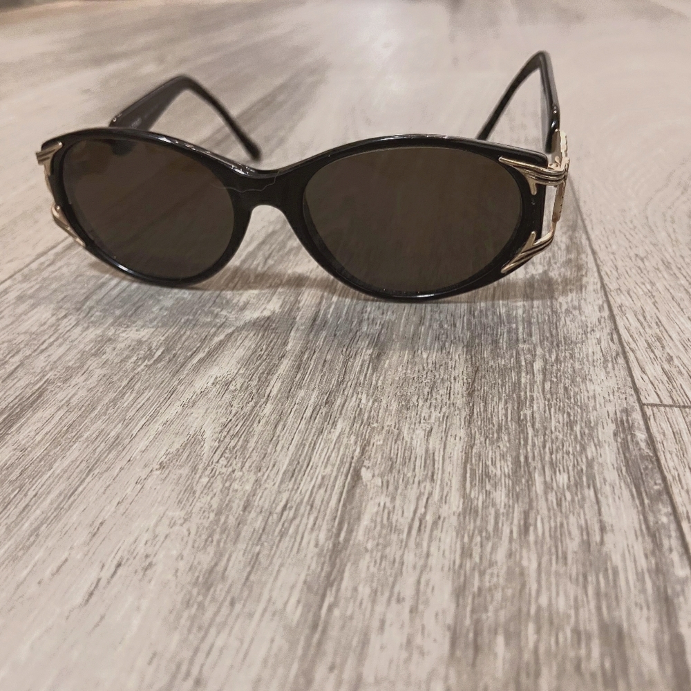 Vintage Fendi Sunglasses  (Fs 138)